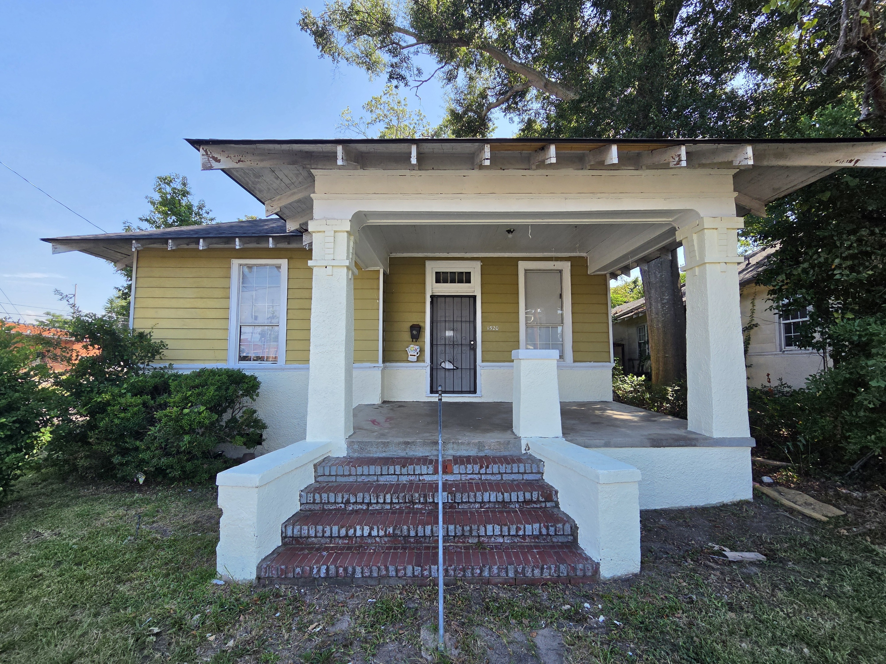 1520 Central Avenue